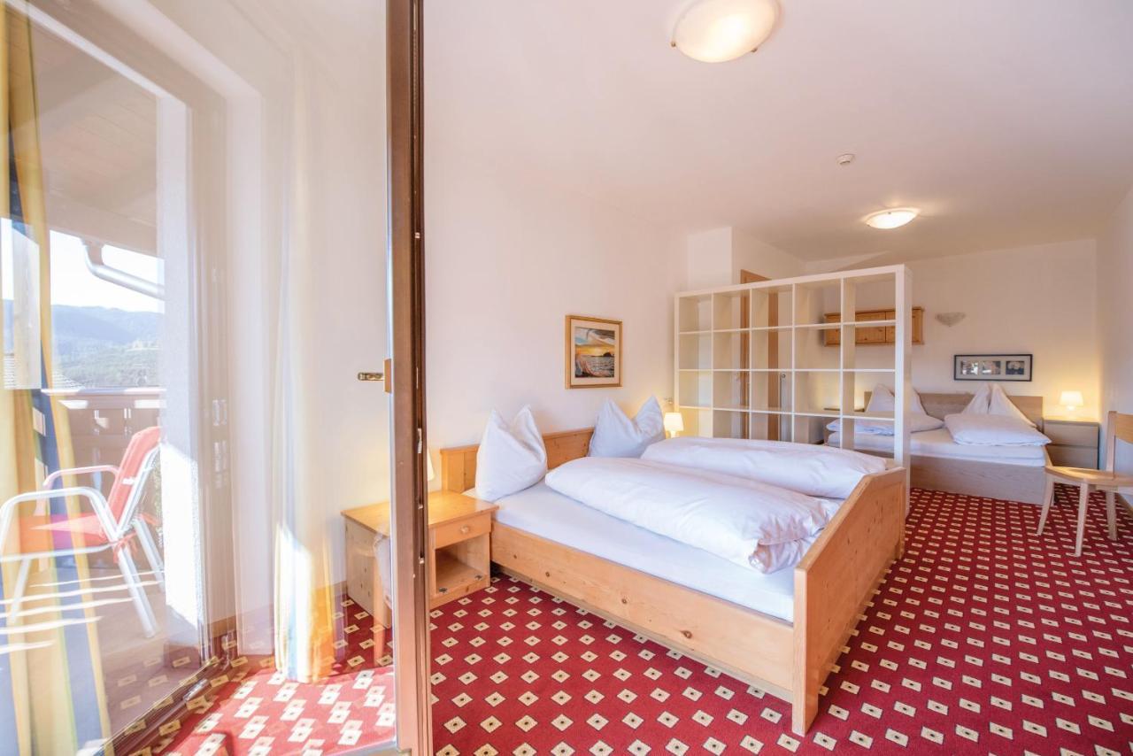 Apparthotel Feldhof - Living And Bistro Нова-Поненте Экстерьер фото