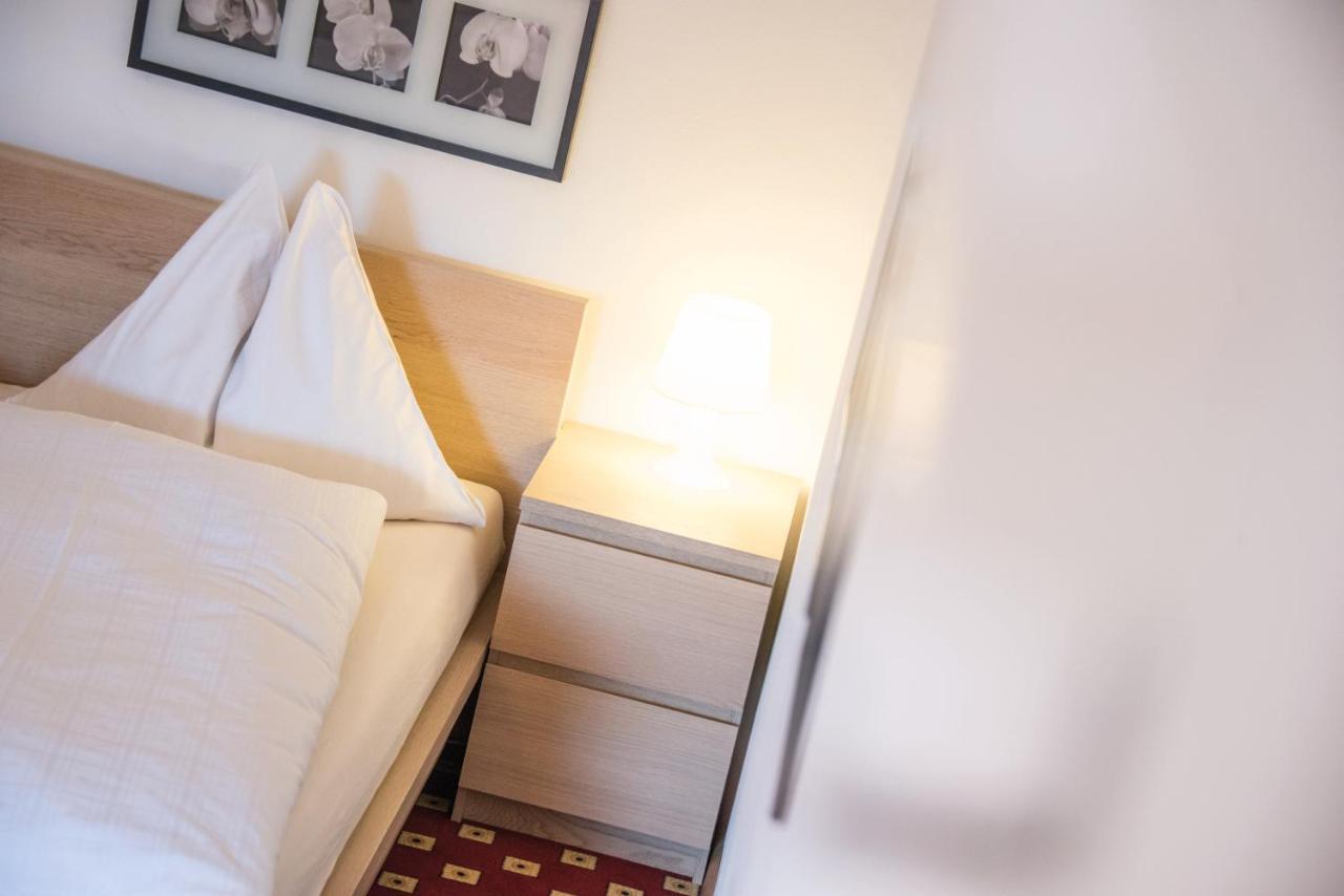 Apparthotel Feldhof - Living And Bistro Нова-Поненте Экстерьер фото