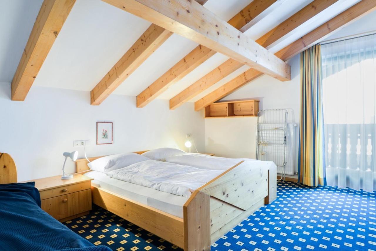 Apparthotel Feldhof - Living And Bistro Нова-Поненте Экстерьер фото