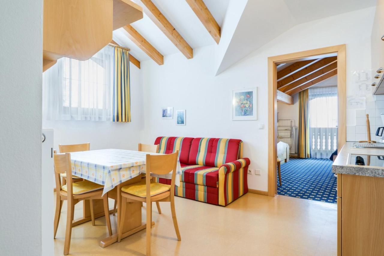 Apparthotel Feldhof - Living And Bistro Нова-Поненте Экстерьер фото